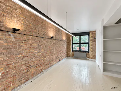 Dove Commercial Centre (Whole), London, Office To Let - 3.jpg
