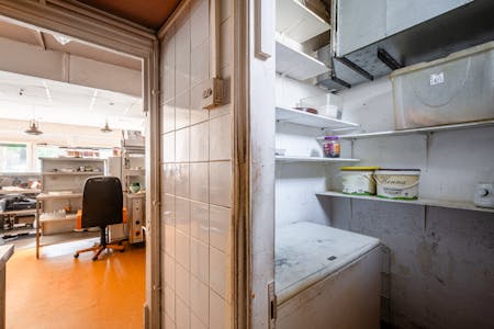 102 Murray Grove, London, Retail To Let - Murray Grove 102 - 6.jpg