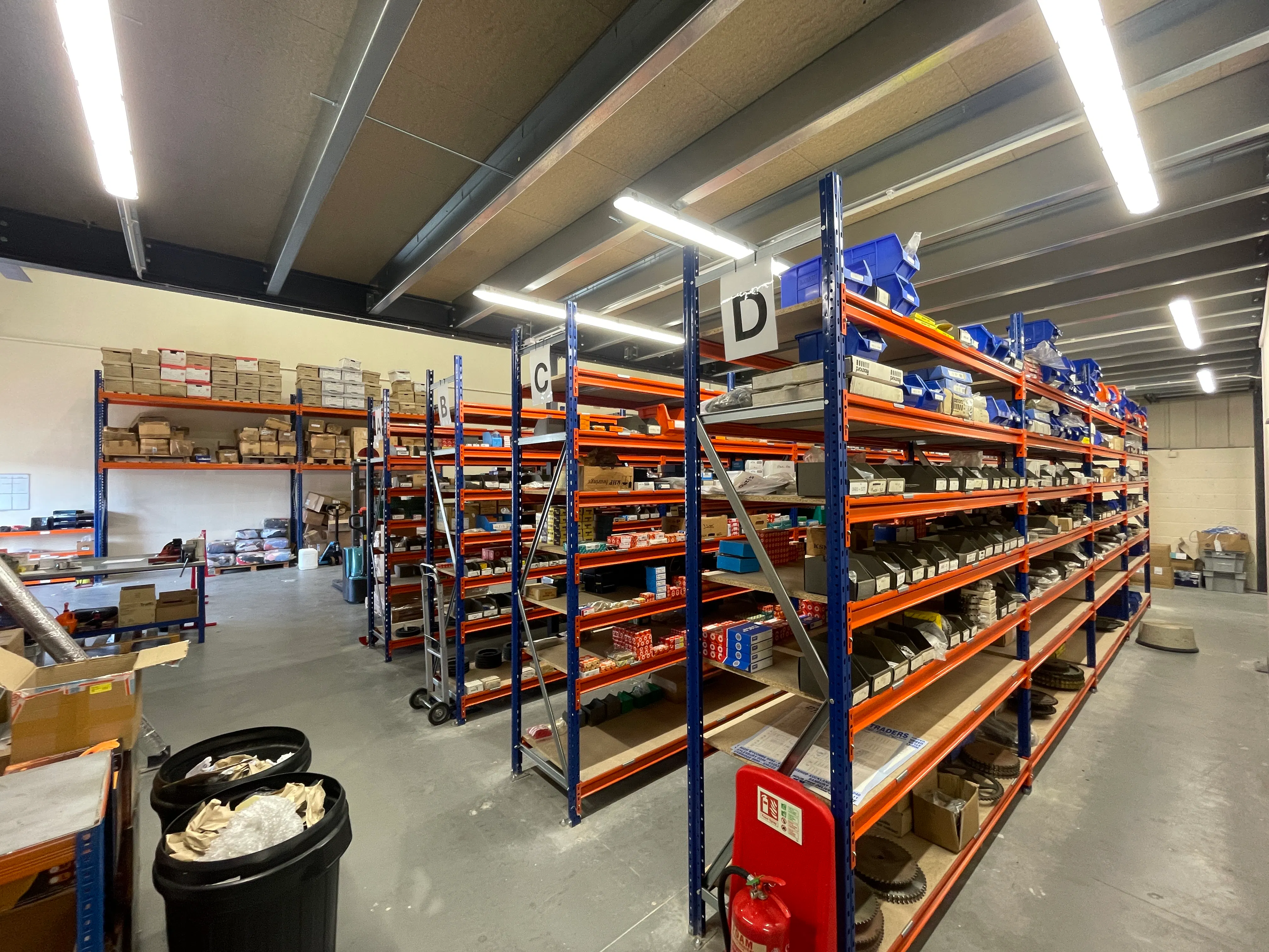 Unit 8, Aylesbury, Industrial / Investment For Sale - IMG_6996.JPG