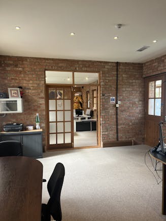 Office 8/9, Burrough Court, Melton Mowbray, Office To Let - IMG_8656.jpg
