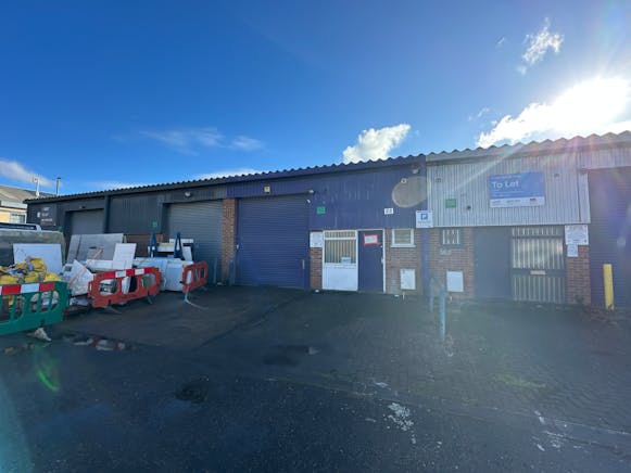 Unit 30 Swan Industrial Estate, Rosemary Road, Wimbledon, Industrial To Let - 20260204_122851871_iOS.jpg
