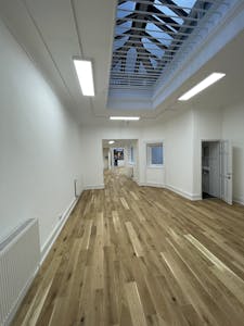 Retail (E Class) – 124 Great Portland Street, London, Retail / Office To Let - IMG_3193.jpg