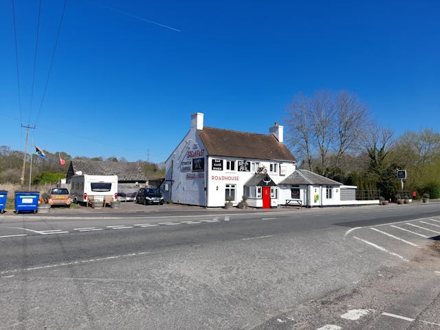 The Iron Bull Roadhouse, Water End, Basingstoke, Development (Land & Buildings) / A4 (drinking establishment) For Sale - 20250407_134604.jpg