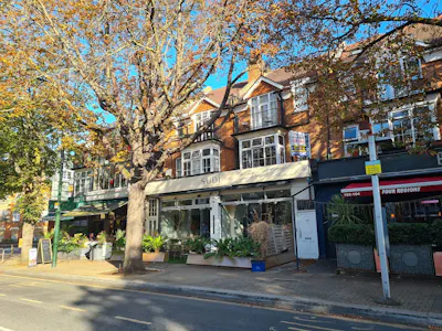 106 Kew Road, Richmond, Investment For Sale - 20260905_171307.jpg