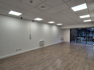 8 Burton Place, Manchester, Office / Retail For Sale - 20260203_112037.jpg