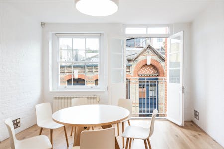23 Charlotte Road - Third Floor, London, Office To Let - 23CharlotteRoadEC2A3PBShoreditchOffice3rdFloorInt1.jpg