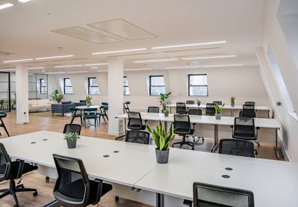 37 High Holborn, London, Office To Let - 6th floor workstations.jpg