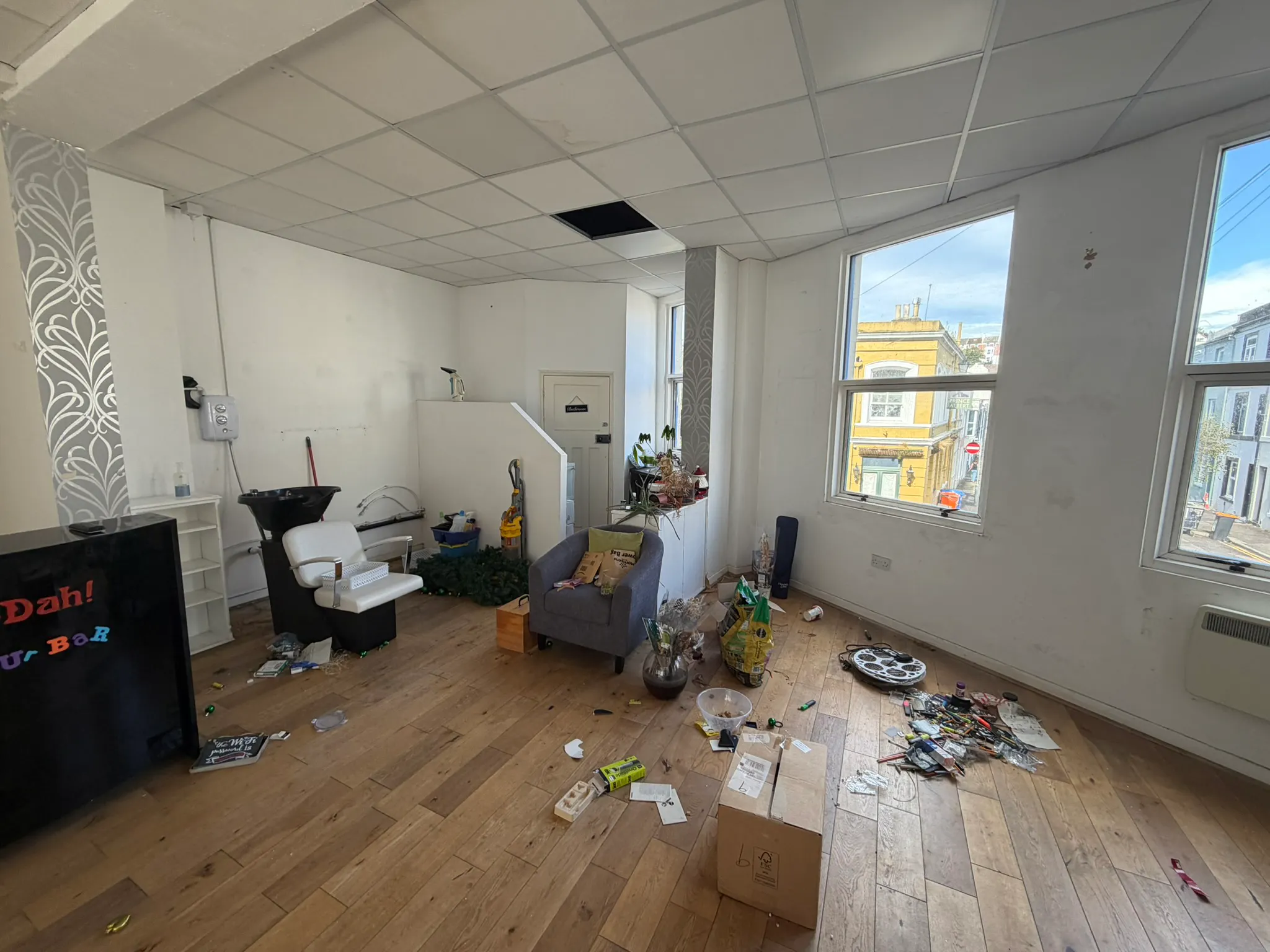 Unit 3, 182 Queens Road, Hastings, Retail To Let - IMG_0704.JPEG