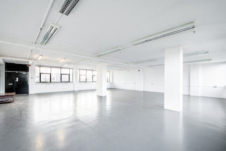 Unit 56 Regent Studios, 8 Andrews Road, London, Office To Let - Regent Studios 55 - Low Res 3.jpg
