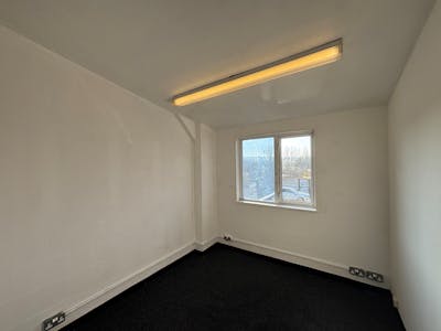 Unit 19, Tafarnaubach Industrial Estate, Tredegar, Industrial To Let - IMG_6877.jpeg