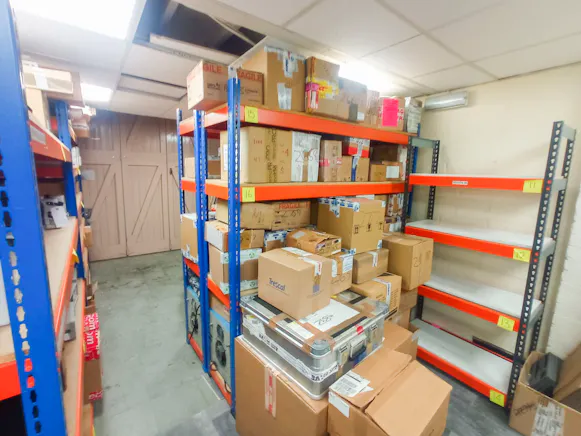 Unit 2 Kildare Close, Middlesex, Industrial / Warehouse To Let - 6.jpg