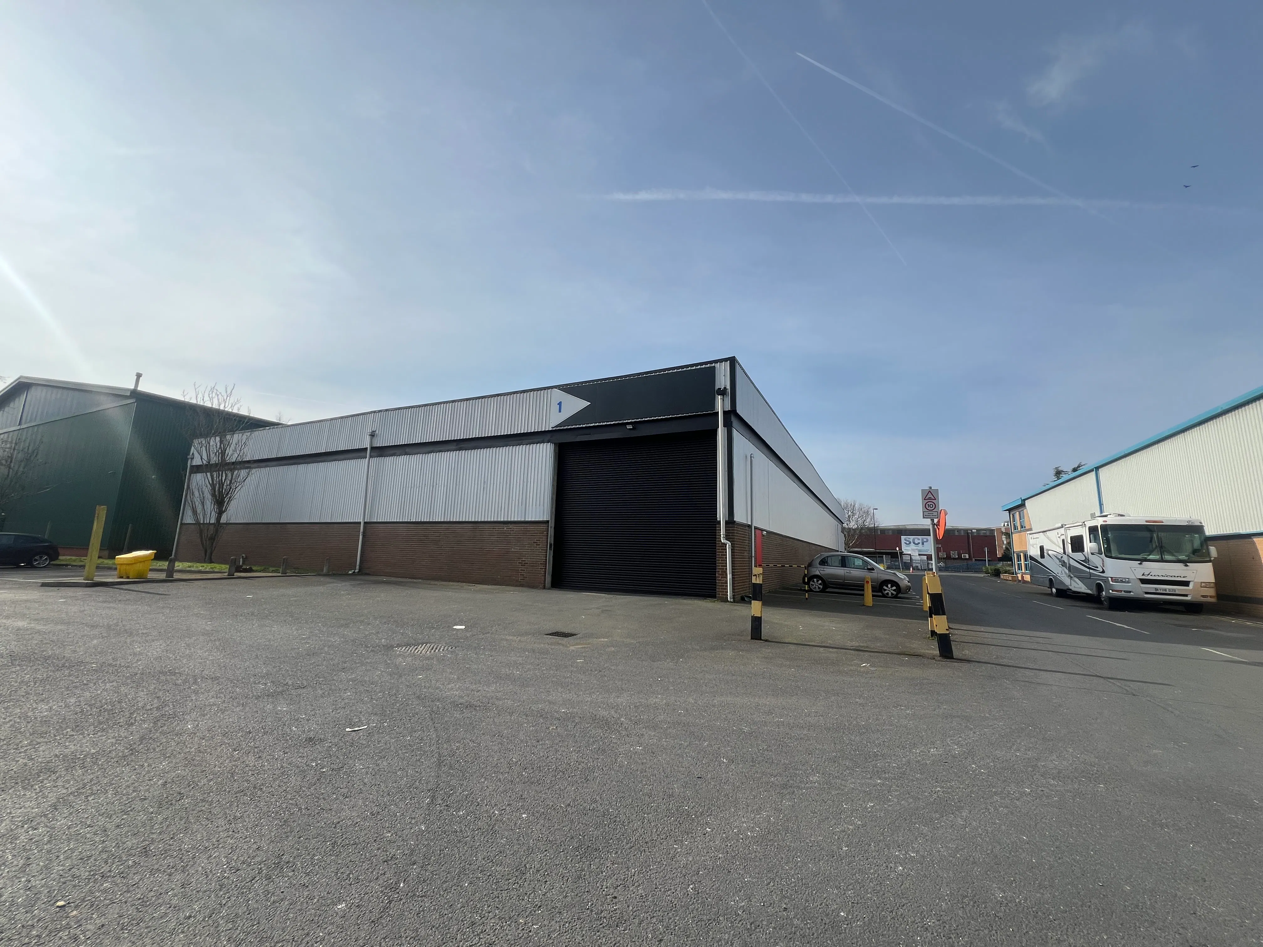 Unit 1 Gatwick Distribution Point | FTDJOHNS