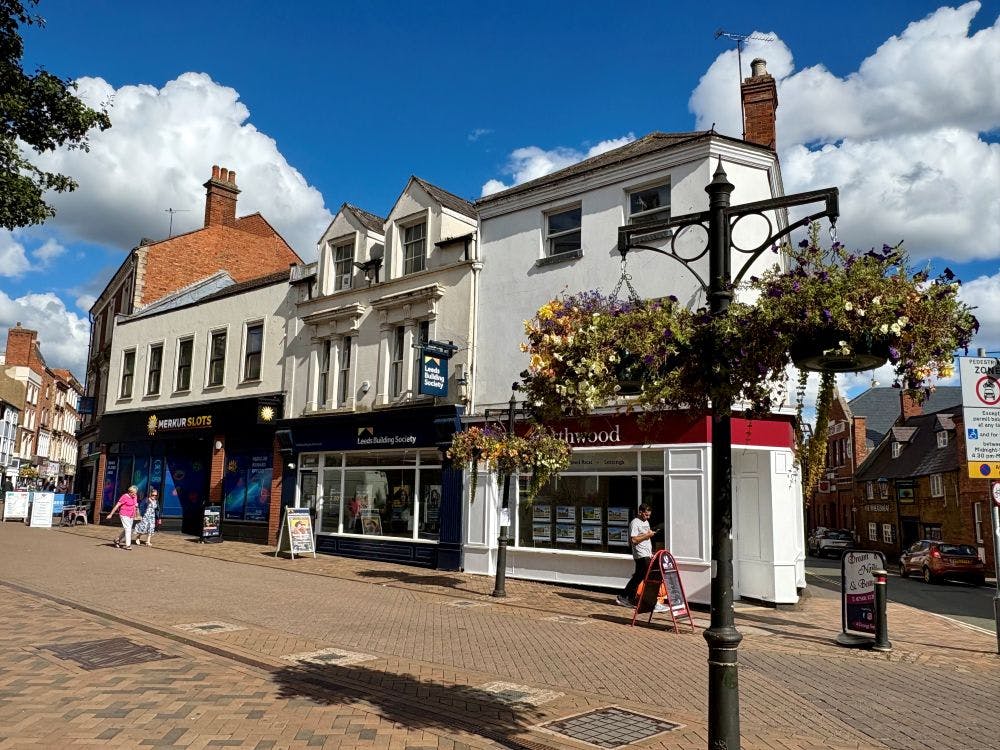 19 High Street, Banbury, Investment For Sale - IMG_8806.jpg