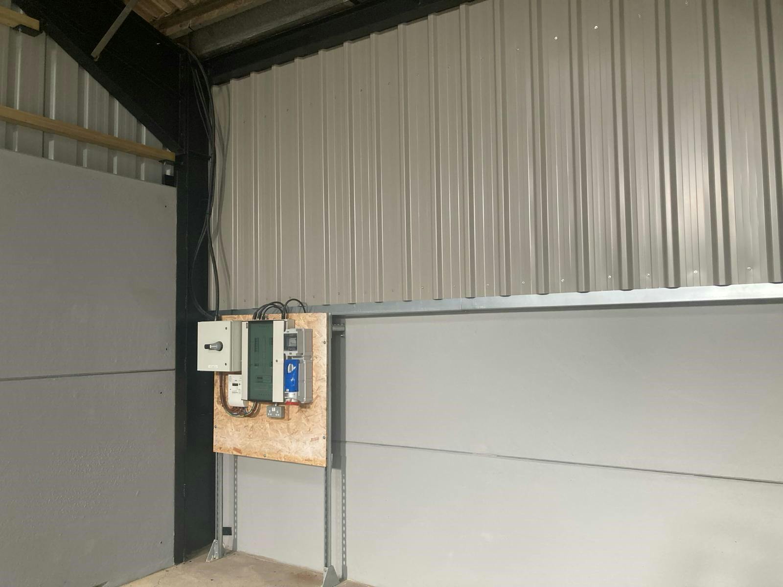 Units 3a & 3b, Moat Farm, Buckingham, Industrial To Let - Meters 3B.jpg