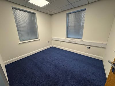 Lancaster House, Southend-on-Sea, Office To Let - IMG20250512WA0011.jpg