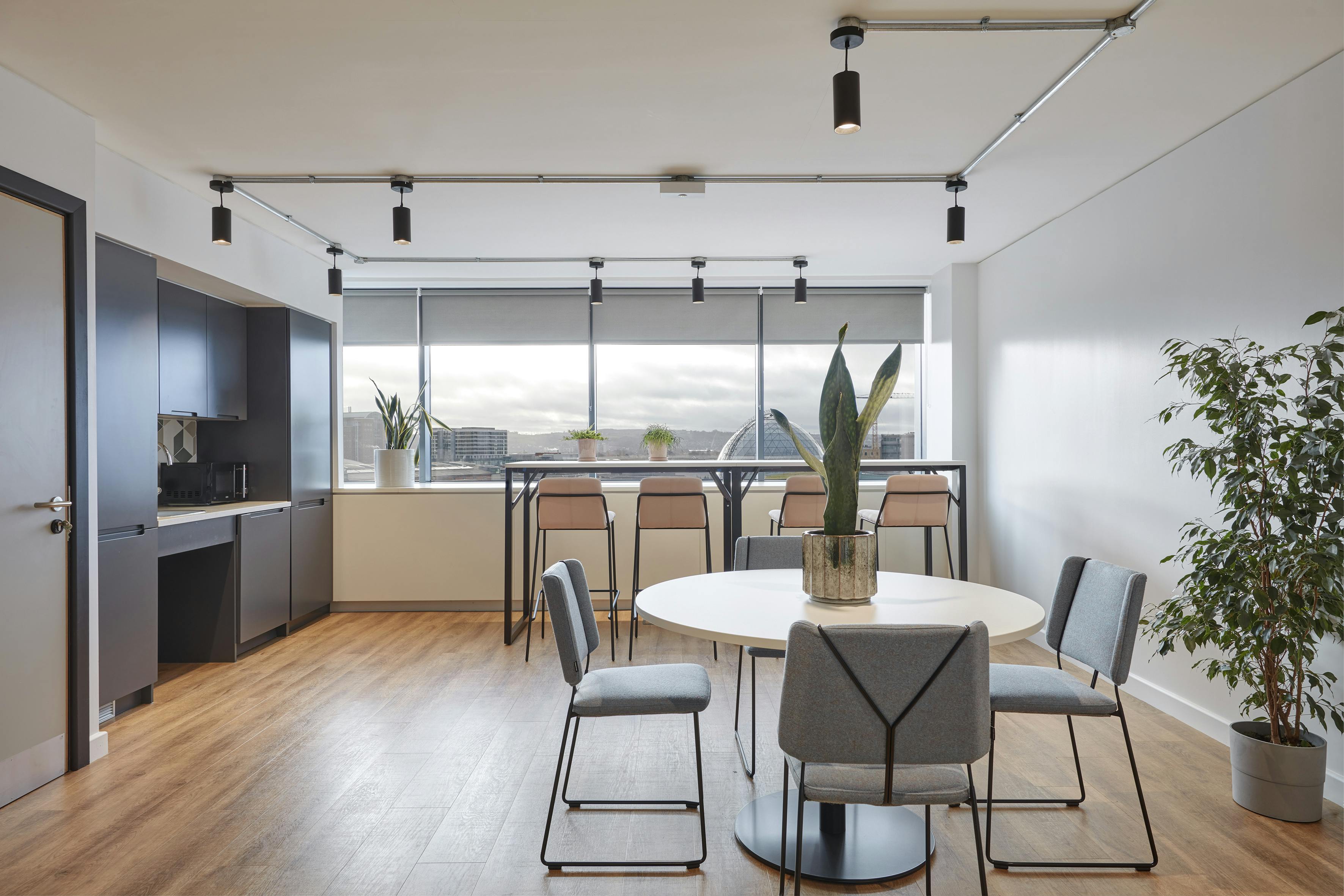 Clockwise At River House, Serviced Offices, High Street, Belfast, Offices To Let - Image 4