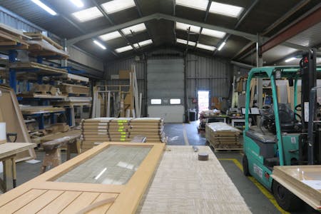 112-116 Church Road, Northolt, Industrial/Logistics To Let - IMG_3003.JPG