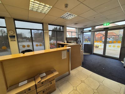 North Yorkshire House and Former Bank, 442 And 452, Scarbrough, Serviced Office For Sale - 20240320_143632.jpg