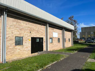 36-38 Rabans Close, Rabans Lane Industrial Area, Aylesbury, Industrial To Let - IMG_9843.JPG