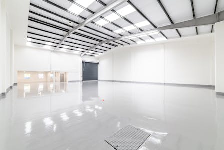 10 Whitby Avenue, Park Royal, Industrial/Logistics / Industrial / Warehouse To Let - 1.jpg