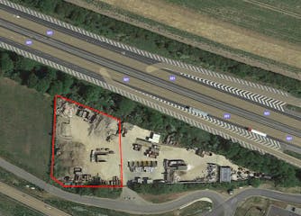 Compound, Langfurlong, Northampton, Investment To Let - Outline.PNG
