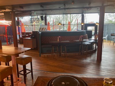 19 Ash Road, Leeds, Class E Retail / Leisure / Leisure / Retail Lease Assignment - In 2 FF.jpg