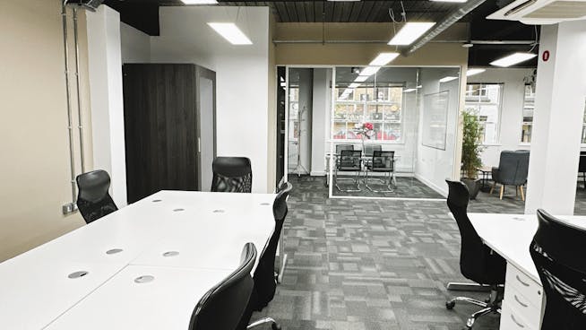 2 Bath Place, London, Offices To Let - 2 Bath Place London EC2A 3dr  suite 12_5.jpg