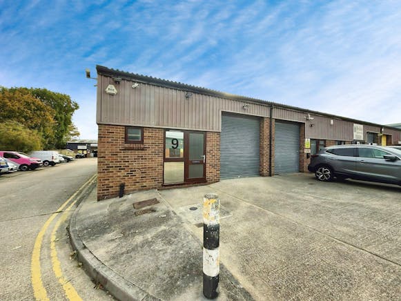9 Rosshill Industrial Park, Southend-on-Sea, Industrial To Let - ec34fb0d4ad217de674f650850d4ca9690fcimg20251001wa0029.jpg