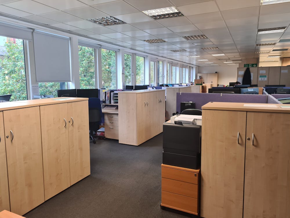 ATRIUM COURT: 2025 Sq Ft, 15-17 Jockey's Fields, London, Office To Let - 20201030_123137.jpg