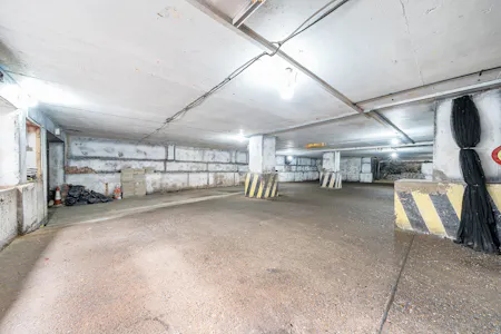 Bunker 51, 3 Herringham Road, Charlton, Class E Retail / Leisure / D2 (Assembly and Leisure) / Leisure / Light Industrial / Open Storage / Trade / Warehouse / Yard To Let - 1433196-4-69c3e1e557ef8.jpg