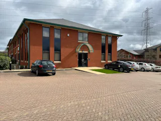 Ground Floor Offices, Unit 7 Bell Business Park, Aylesbury, Offices To Let - IMG_7255.JPEG