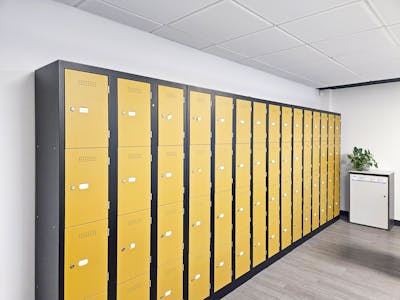 120 Aldersgate Street, Priory Fields House, London, Office To Let - 20241107_093622.jpg