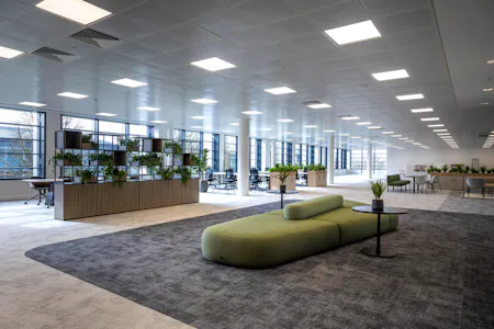 234 Bath Road, Slough, Office To Let - 234 Bath Road.jpg