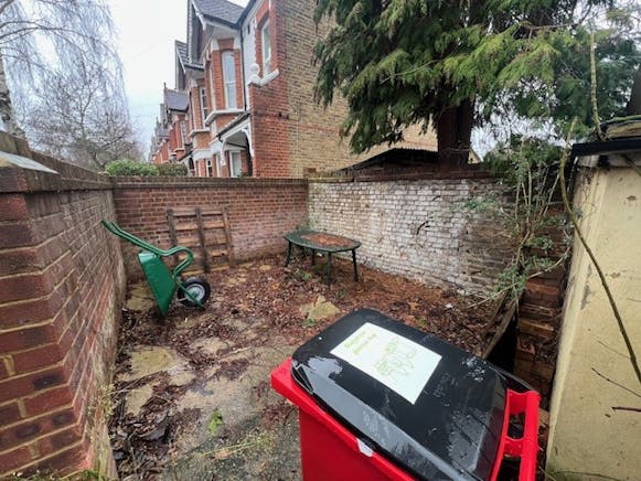 159 Stanley Road, Teddington, Industrial Lease Assignment - 10.jpg 159 Stanley Road, Teddington, Industrial Lease Assignment - 10.jpg