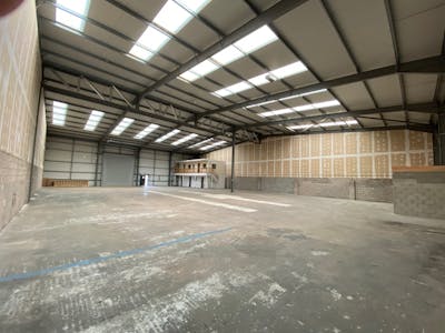 Unit 4, Stephenson Street, Newport, Industrial To Let - 4 Stephenson St pic 2.jpg