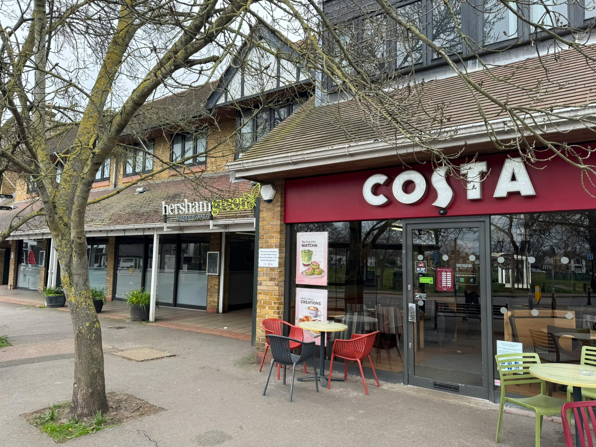 Industrial Unit in Walton-on-Thames - photo 2