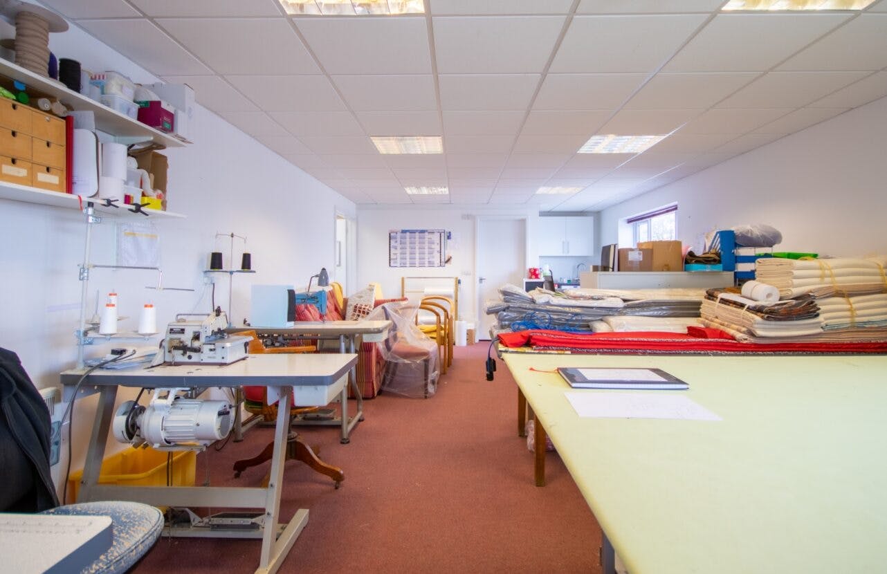 Kingscote C & D Priory Park, Priory Industrial Estate, Tetbury, Office / Retail To Let - Kingscote D Internal 001.jpg