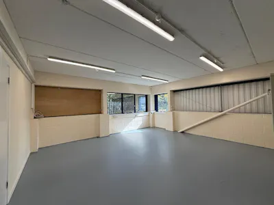Unit 2 Mornington Place, Waterlooville, Industrial / Warehouse To Let - WhatsApp Image 2026-10-07 at 11.58.21 (4).jpeg