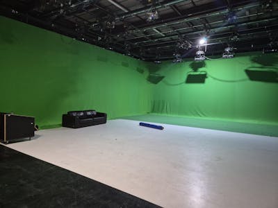 Studio House, Stockport, Industrial/Logistics / Trade Counter To Let - 20260427_111544.jpg