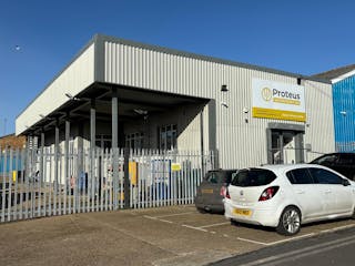 21A Sirdar Road, Rayleigh, Office To Let - WhatsApp Image 2026-03-12 at 10.34.42 AM (7).jpeg