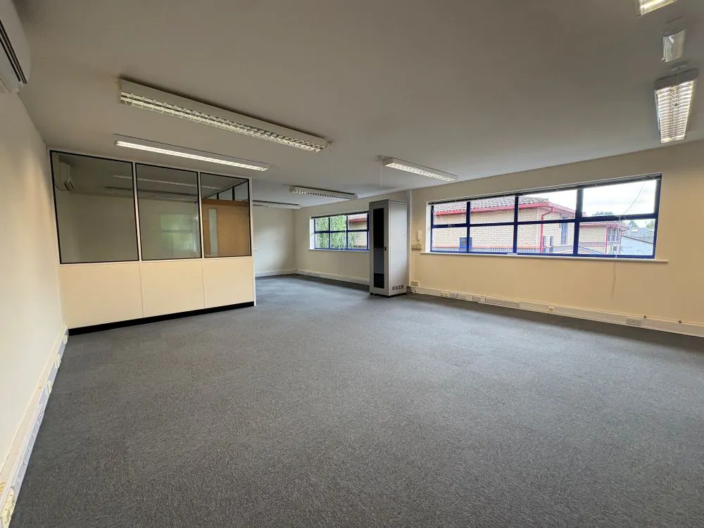 Faraday House, 7 Landscape Close, Bicester, Office To Let - IMG_3046.jpg