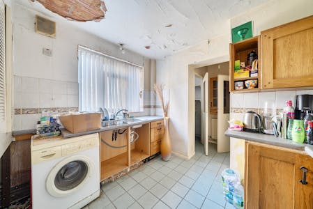 47-49 Dorset Road, London, Leisure / Other For Sale - 1404124-15-697b53f1a8bfc.jpg