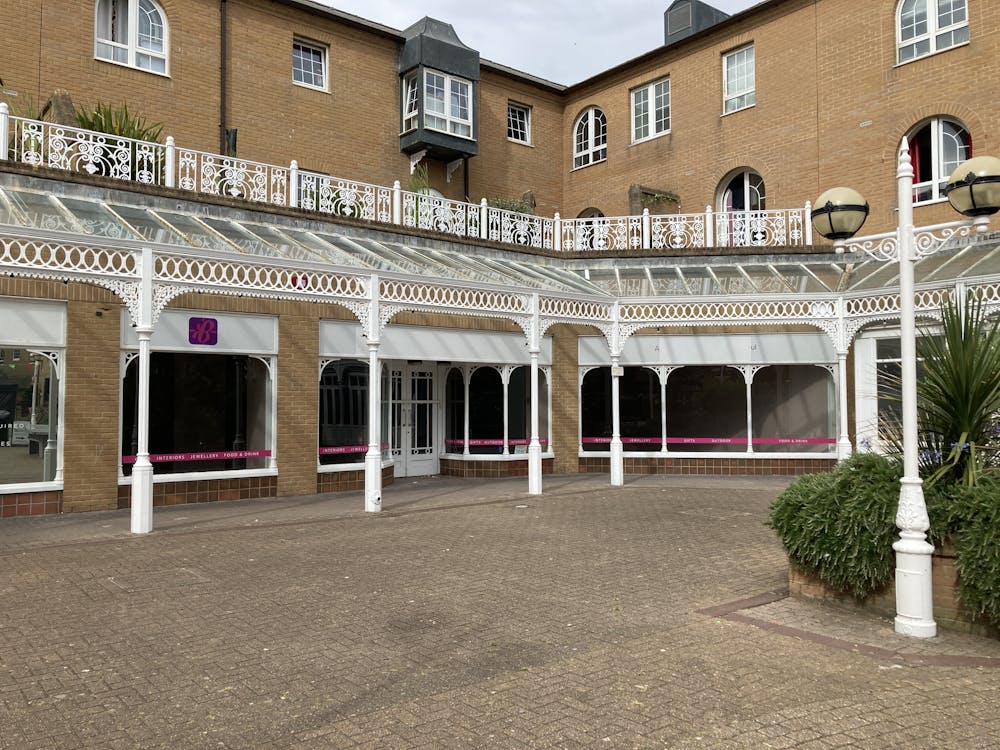 28 Brighton Marina Village, Brighton, Retail To Let - IMG_9096.JPG