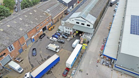 10-11 Kelvin Industrial Estate, Greenford, Industrial To Let - Forest_Real_EstateUnits_10_11_Kelvin_Industrial_Estate35.jpg