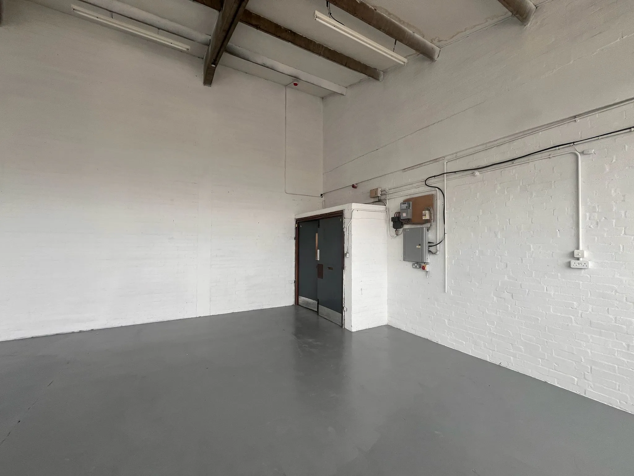 Vernon Building, Westbourne Street, High Wycombe, Industrial To Let - WhatsApp Image 2026-06-02 at 15.jpeg