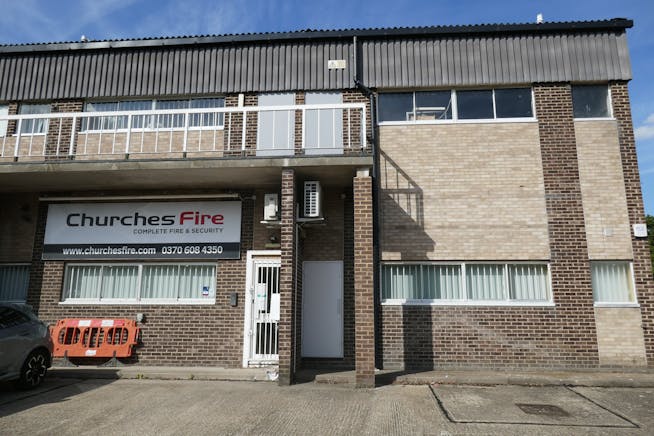 Units 32-33,38,39, Oakwood Hill, Loughton, Industrial / Offices / Other To Let - P1000920.JPG