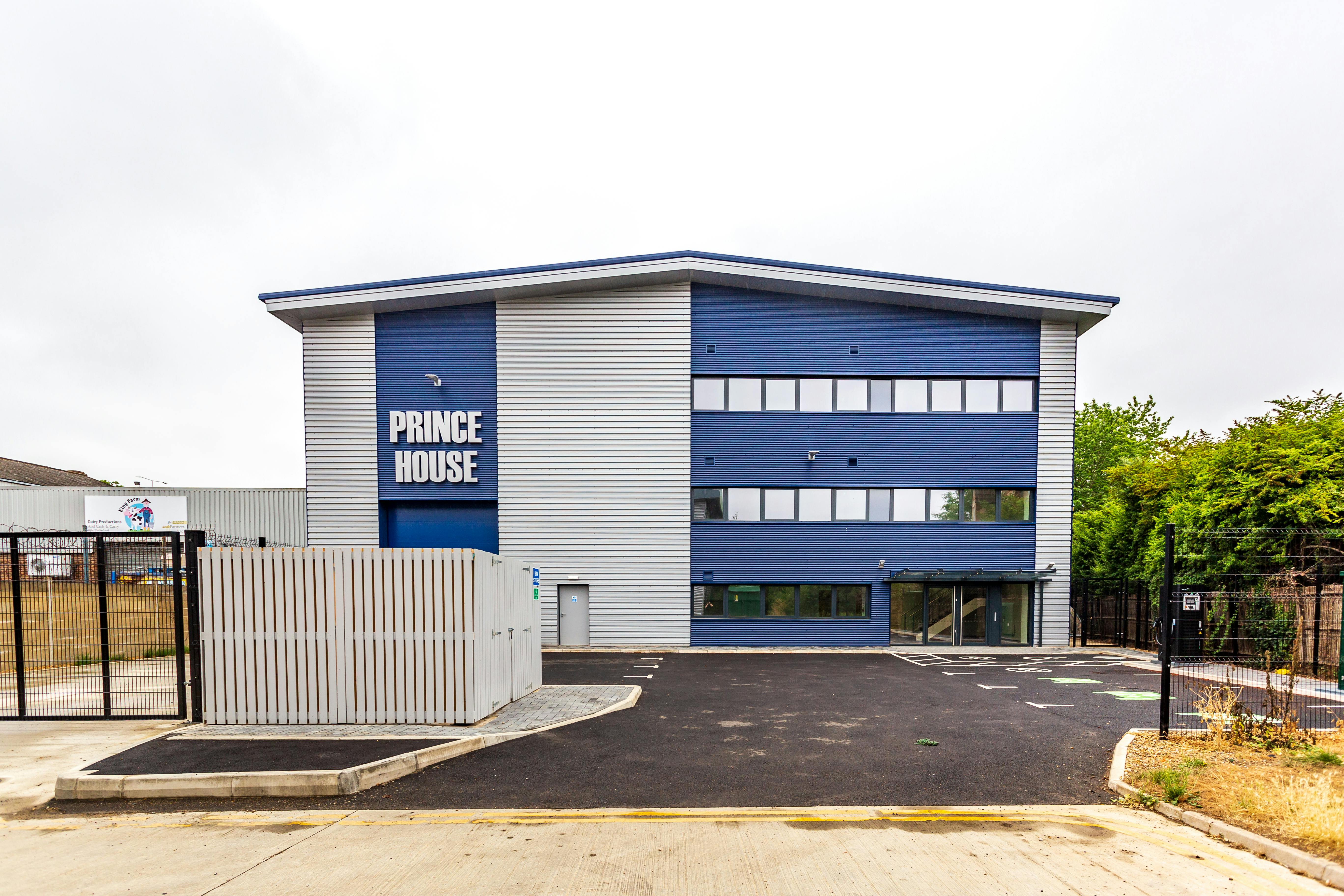 Prince House, Station Road approach, Waltham Cross, Industrial To Let / For Sale - HLP_T_250428_3108.jpg