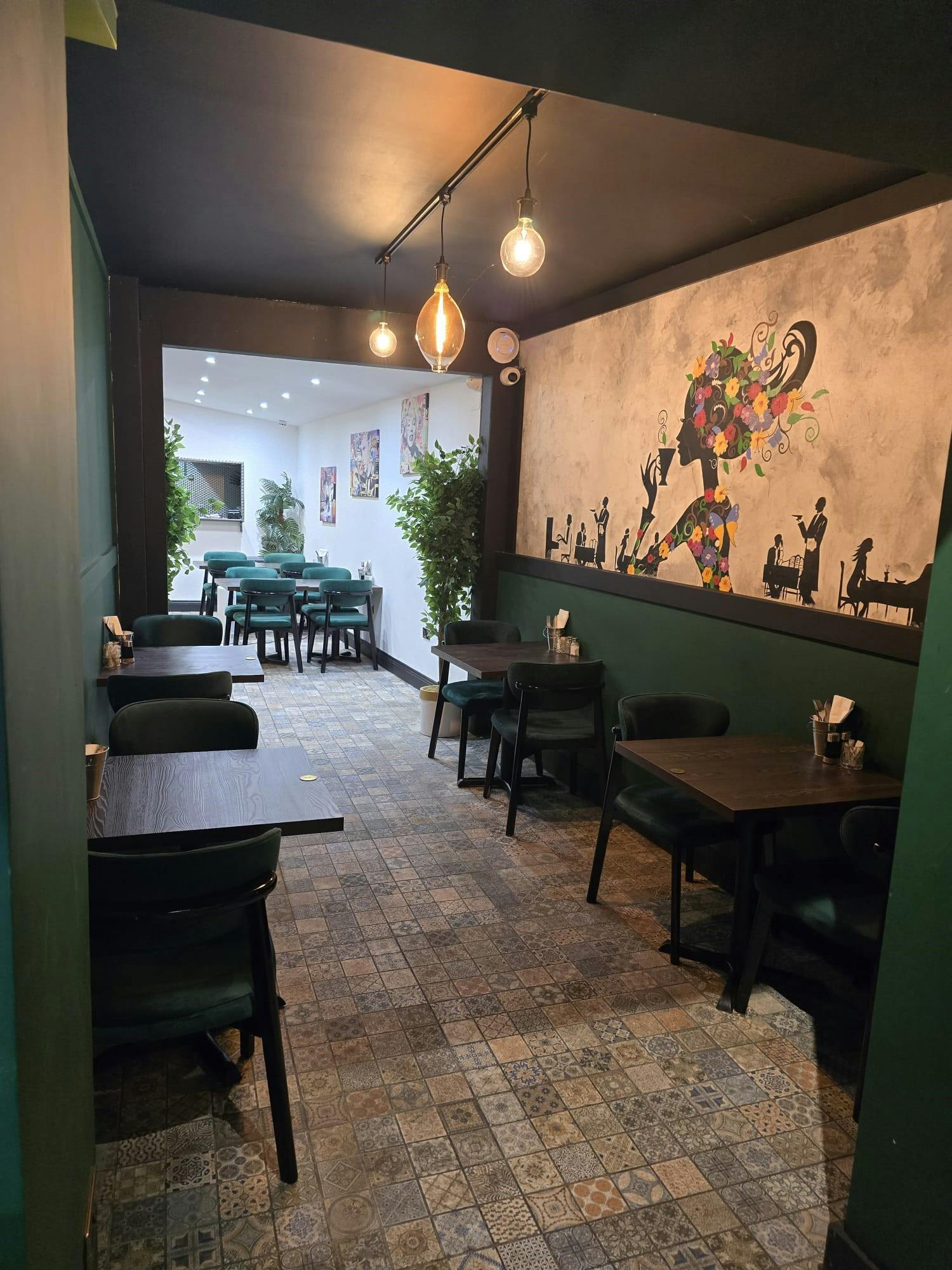 39 Lauriston Road, London, Cafe (A1) / Restaurant To Let - pic 7.jpg