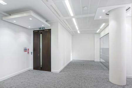 103 Cannon Street, London, Office To Let - DSC05058.jpg