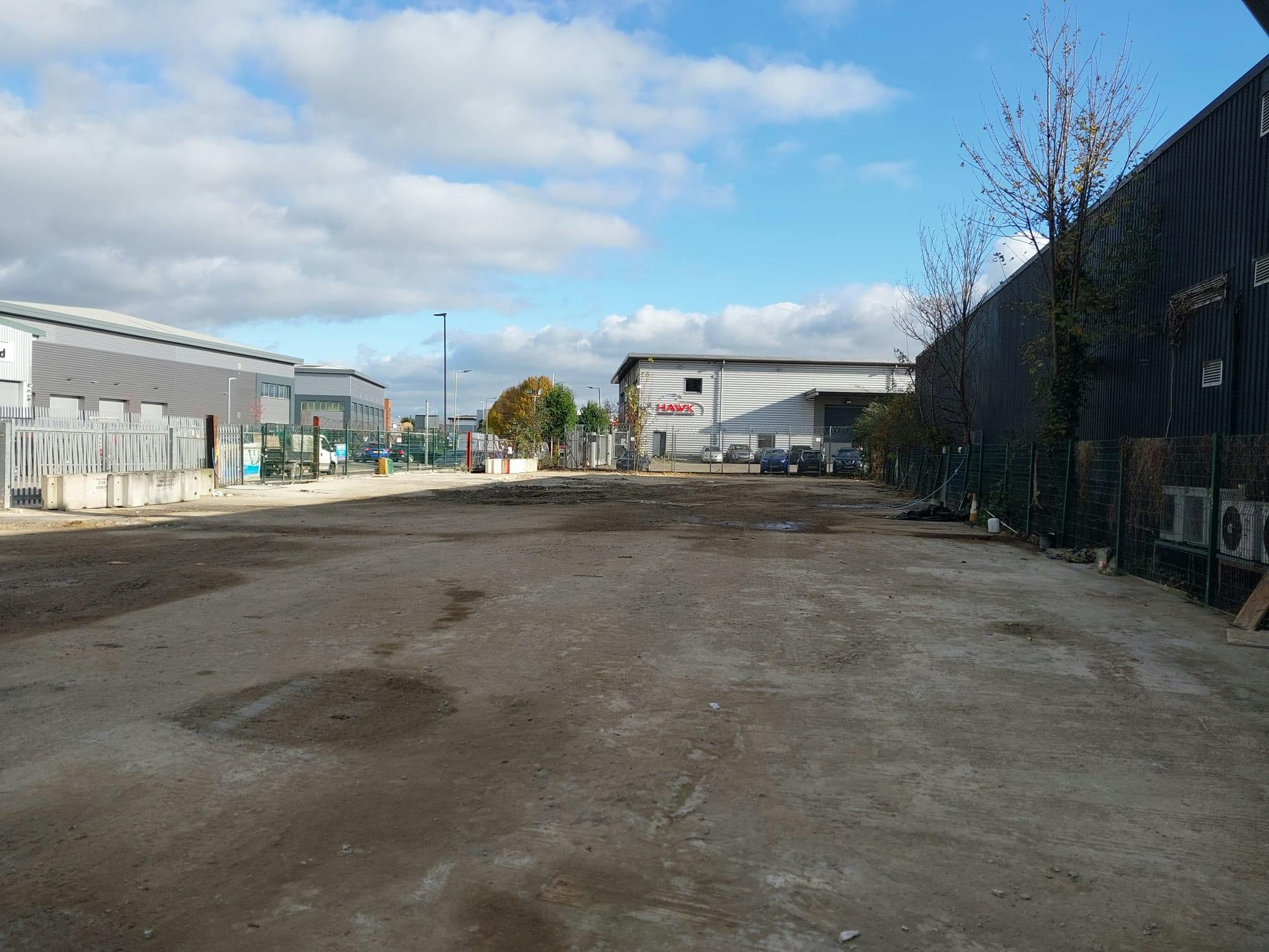 Yard At Blackthorne Road, Slough, Other / Industrial To Let - IMG20241114WA0002.jpg